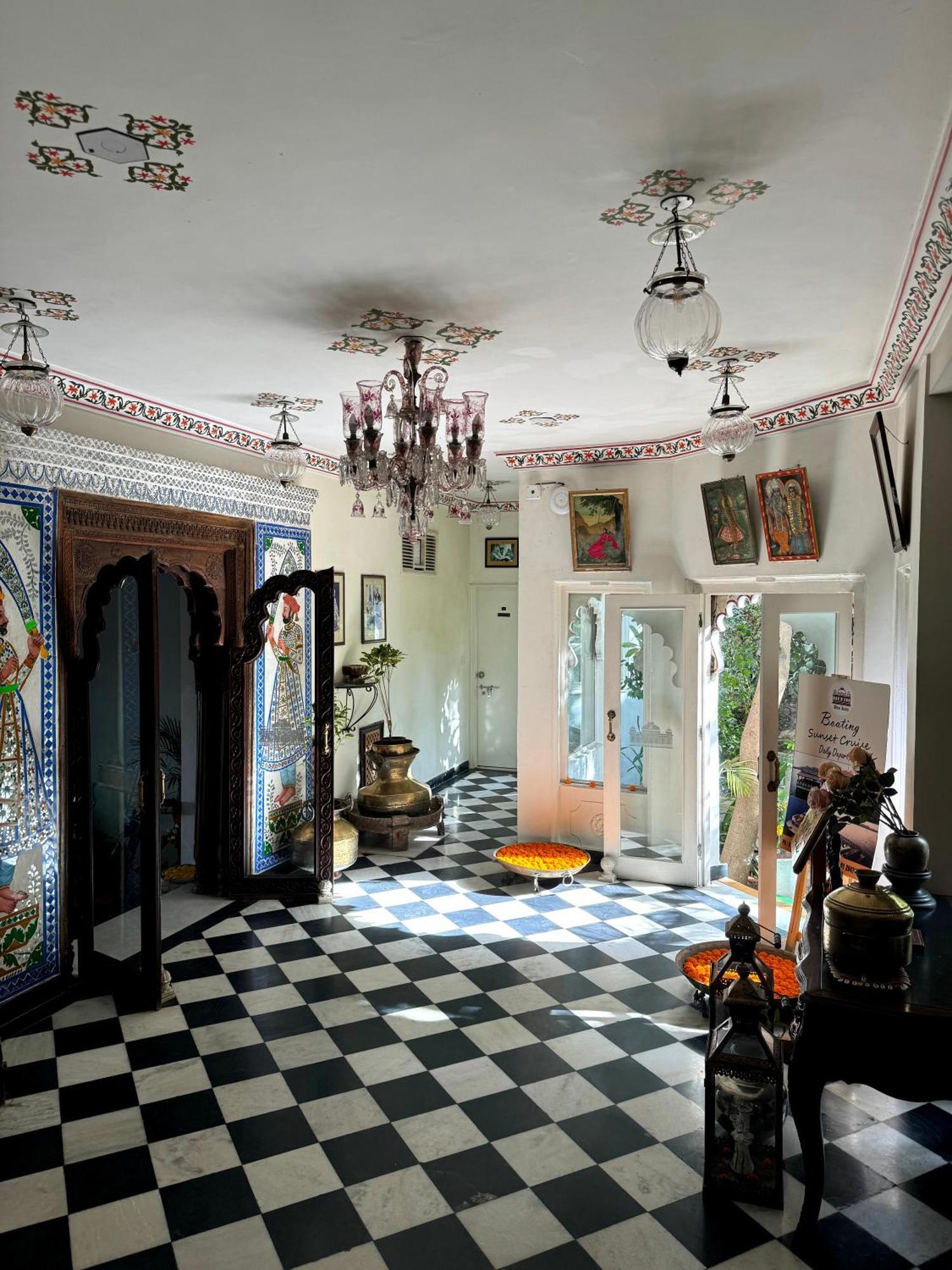 Udai Kothi Hotel 3*