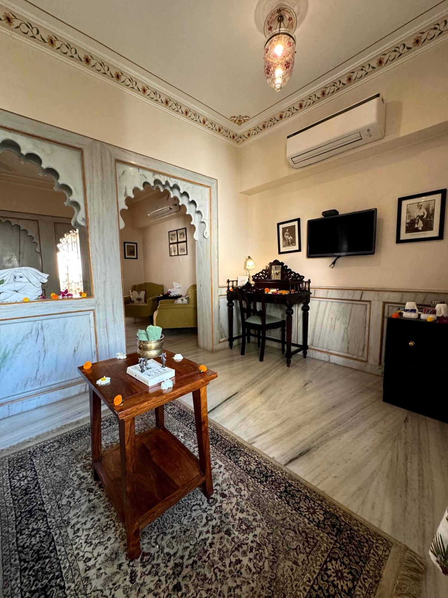 Udai Kothi Hotel 3*